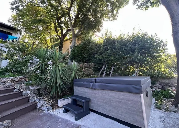 بيت للعطل House With A Parking Space Dramalj, Crikvenica - 22988 *